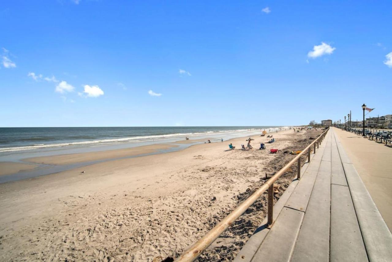 Beach Block 2 Bedroom House W Parking Бриґантін Екстер'єр фото